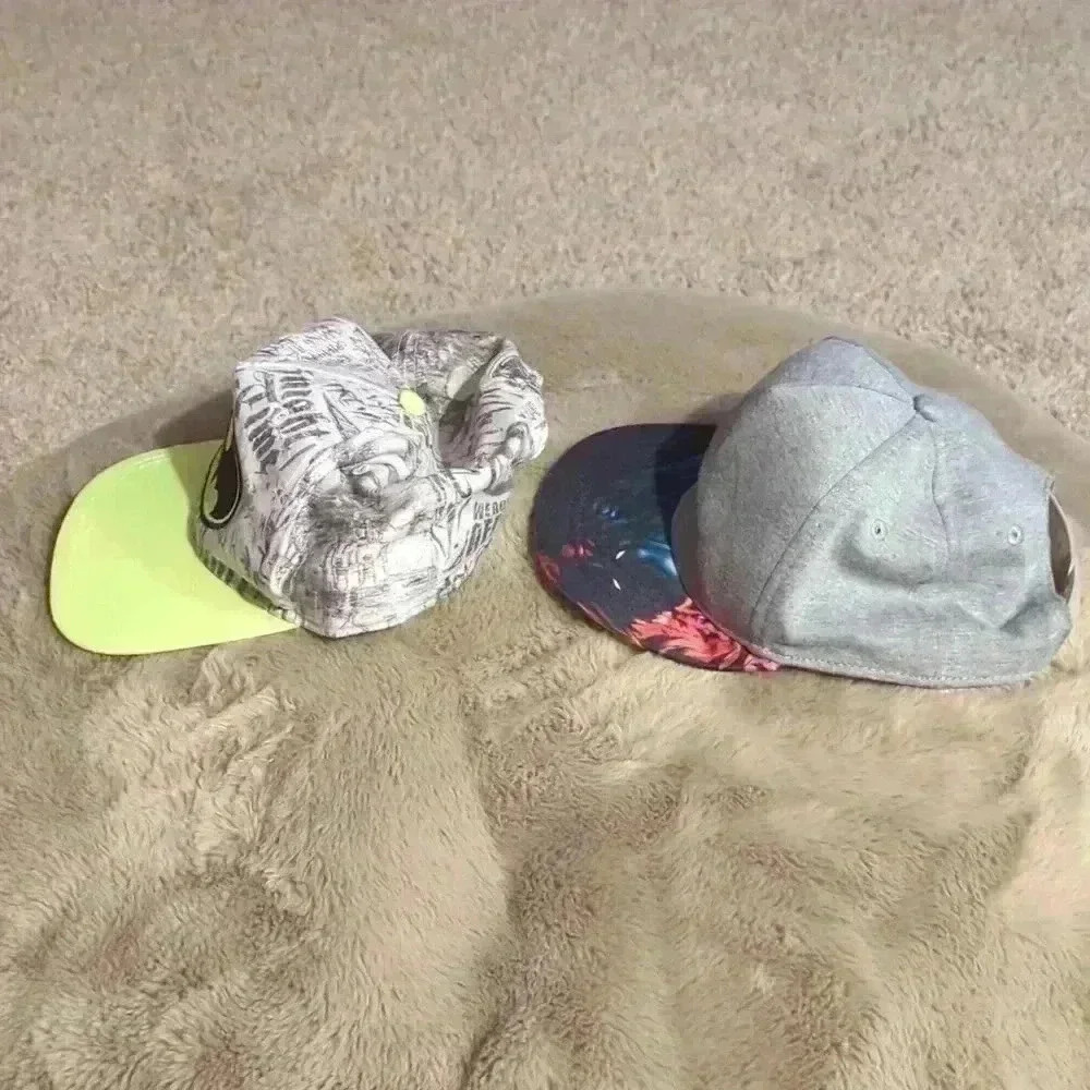 Kids one size fits most batman hats - Picture 4 of 6